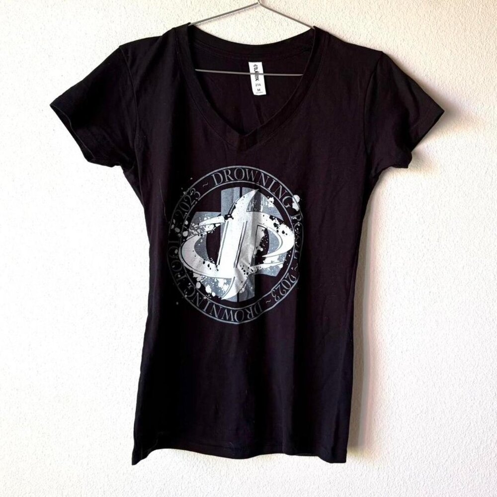 Drowning Pool black band tee shirt women's medium
